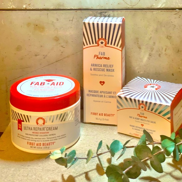 First Aid Beauty Other - First Aid Beauty Intense Hydration SET